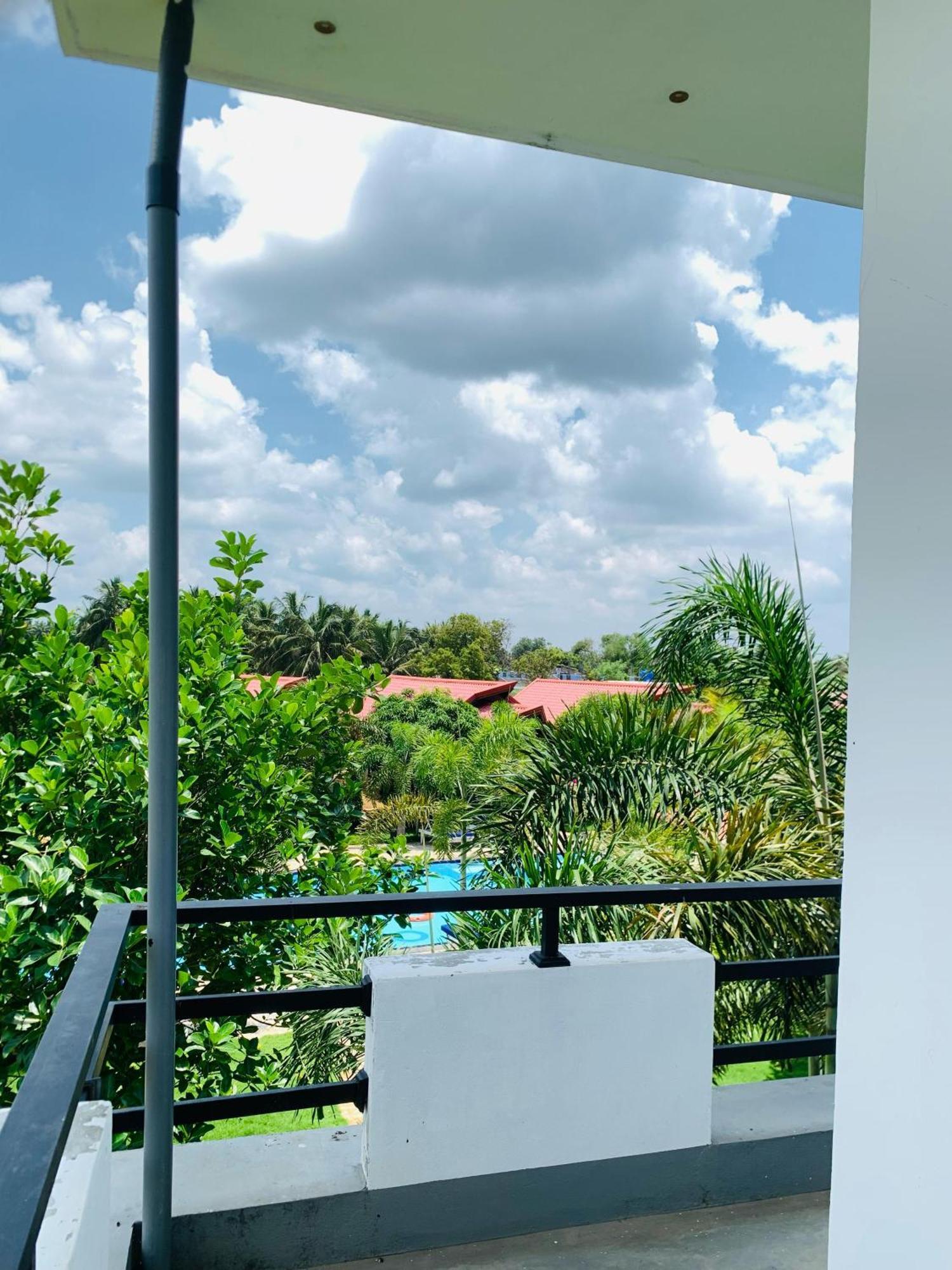 Anukama Resort Нилавели Экстерьер фото